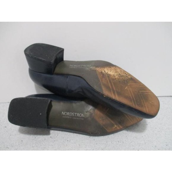 *Nordstrom Navy Blue Vintage Midnight Leather Upper Square Toe Low Pumps - Picture 9 of 9